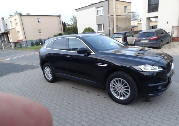 Jaguar F-Pace cena 85000 przebieg: 124000, rok produkcji 2016 z Poznań małe 56